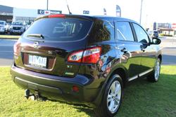 2013 Nissan Dualis ST