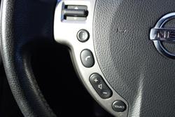 2013 Nissan Dualis ST