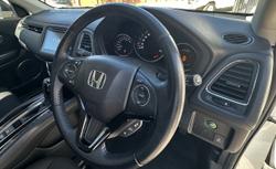 2016 Honda HR-V VTi-S