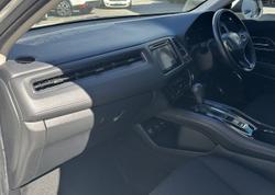 2016 Honda HR-V VTi-S