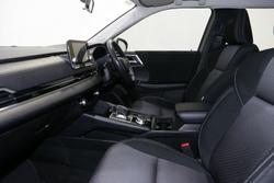 2023 Mitsubishi Outlander ES