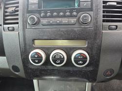2012 Nissan Navara ST-X 550