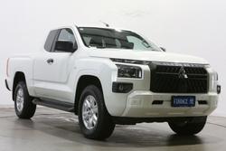 2025 Mitsubishi Triton GLX+