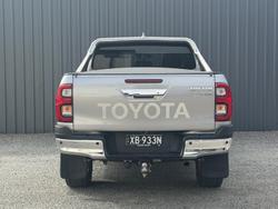 2023 Toyota Hilux SR5