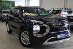 2022 Mitsubishi Outlander LS