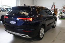 2022 Mitsubishi Outlander LS