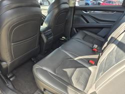 2022 LDV D90