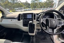 2022 Toyota Hiace