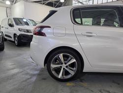 2018 Peugeot 308 Allure