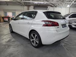 2018 Peugeot 308 Allure