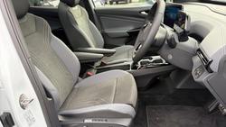 2025 Volkswagen ID.5 Pro