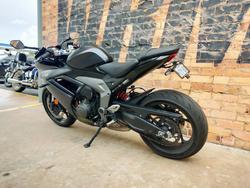 2024 TRIUMPH DAYTONA 660 ROAD GREY