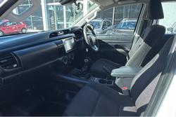 2019 Toyota Hilux SR