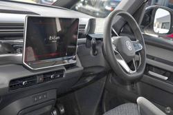 2025 Volkswagen ID. Buzz Pro BEV560