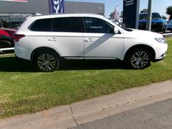 2017 Mitsubishi Outlander LS