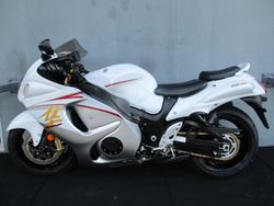 2015 Suzuki GSX1300RA (HAYABUSA) White