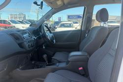 2013 Toyota Hilux SR