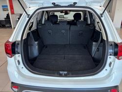 2019 MITSUBISHI OUTLANDER ES 7 SEAT (2WD)