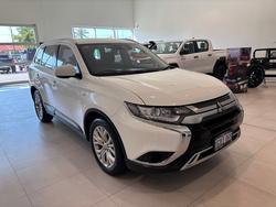 2019 MITSUBISHI OUTLANDER ES 7 SEAT (2WD)