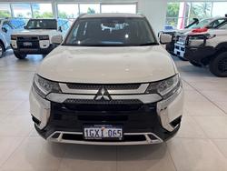 2019 MITSUBISHI OUTLANDER ES 7 SEAT (2WD)