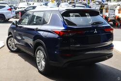 2025 Mitsubishi Outlander PHEV ES