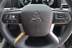 2025 Mitsubishi Outlander PHEV ES