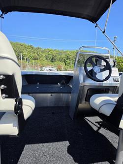 2026 QUINTREX 460 Renegade SC