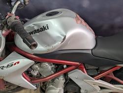 2006 Kawasaki ER-6n SILVER