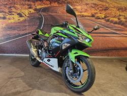 2020 Kawasaki Ninja 400 (EX400G) Ninja Green