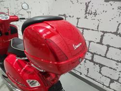 2009 Vespa GTS 300 Super GTS Red
