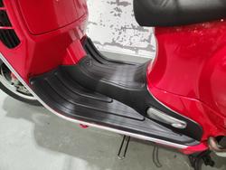 2009 Vespa GTS 300 Super GTS Red