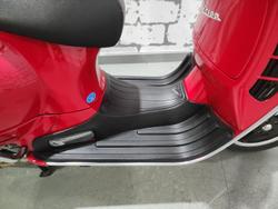 2009 Vespa GTS 300 Super GTS Red