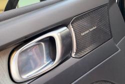 2022 Volvo XC40 Ultimate B5 Dark