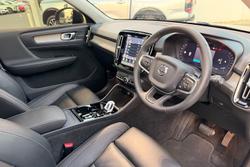 2022 Volvo XC40 Ultimate B5 Dark