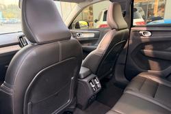 2022 Volvo XC40 Ultimate B5 Dark
