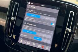 2022 Volvo XC40 Ultimate B5 Dark