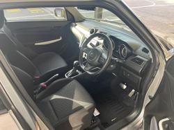 2023 Suzuki Swift GL Shadow