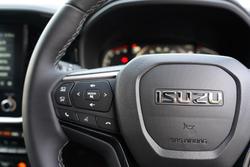 2025 Isuzu MU-X LS-T