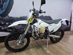 2022 HUSQVARNA TE250i WHITE