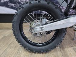 2022 HUSQVARNA TE250i WHITE