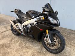 2014 APRILIA RSV4 R Black
