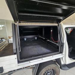 2020 Toyota Hilux SR