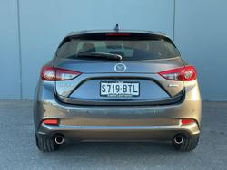 2017 Mazda 3 SP25 GT