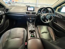 2017 Mazda 3 SP25 GT