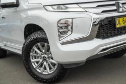 2021 Mitsubishi Pajero Sport Exceed