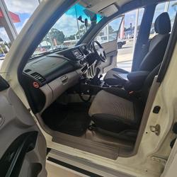 2012 Mitsubishi Triton GLX