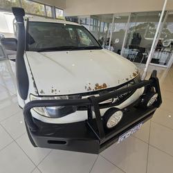 2012 Mitsubishi Triton GLX