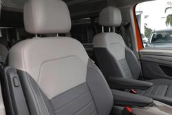 2025 Volkswagen Multivan TDI360 Life