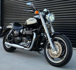 Triumph Speedmaster 865