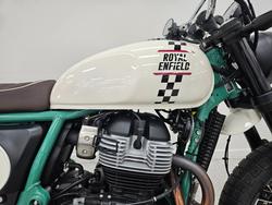 2025 Royal Enfield BEAR 650 WHITE 249